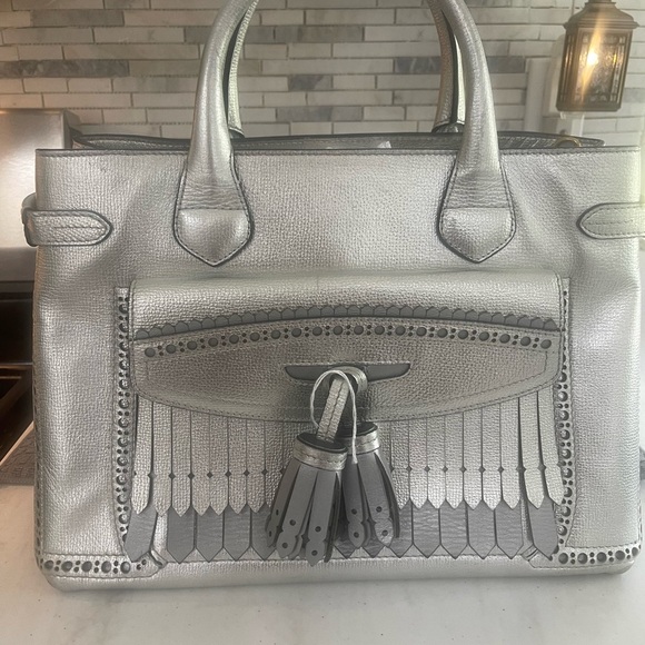 Burberry Silver Borque Banner Satchel with Structured Design - Picture 1 of 12